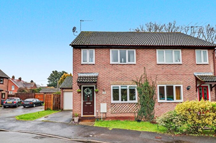 3 Bedroom Semi Detached House For Sale In Angelica Gardens, Horton Heath, SO50