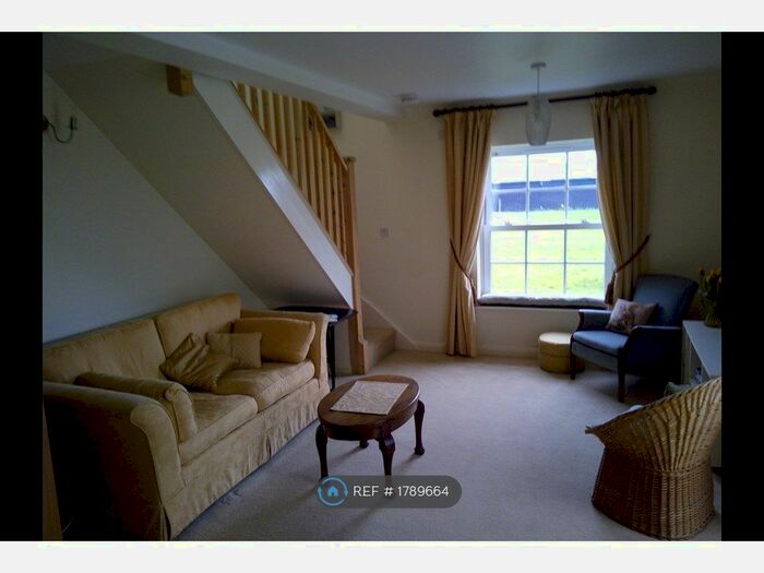 2 Bedroom Flat To Rent In Micheldever, Winchester, SO21