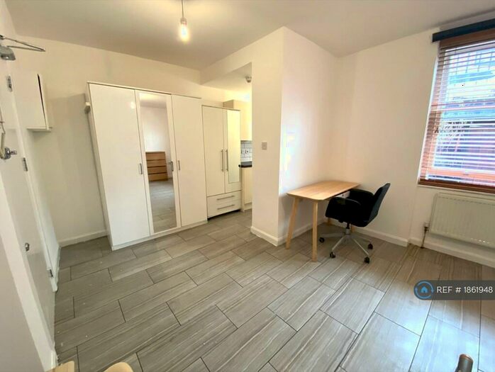 Studio To Rent In Royal College Street, London, NW1