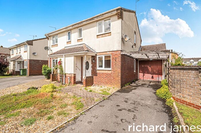 3 Bedroom Semi-Detached House For Sale In Ash Close, Lyneham, SN15