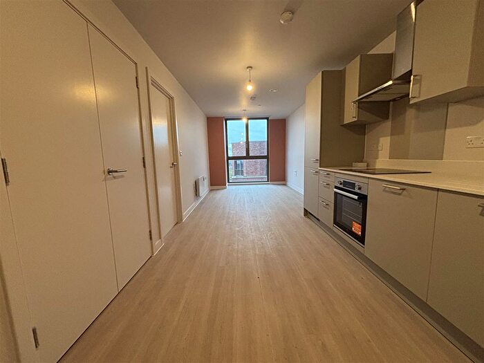 1 Bedroom Flat To Rent In Trafford Gardens, Trafford, Manchester, M16