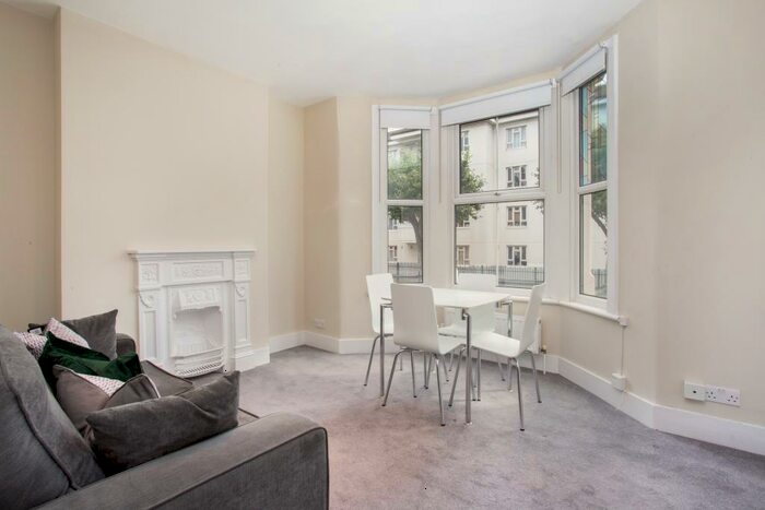 3 Bedroom Apartment To Rent In London, E16