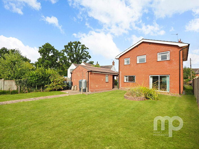 3 Bedroom Detached House For Sale In The Chimes, Mill Road, Hethersett, Norwich, Norfolk., NR9
