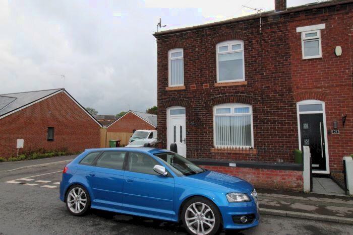 3 Bedroom End Of Terrace House To Rent In Dearden Street, Bolton, BL3