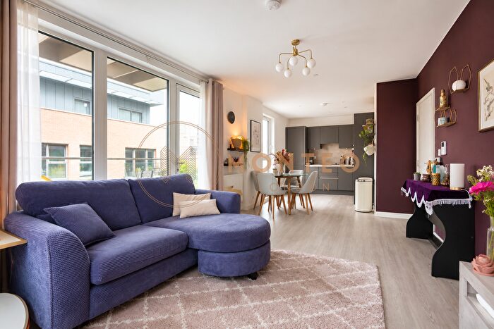 2 Bedroom Flat To Rent In Chamberlain Court, Ironworks Way, London, E13
