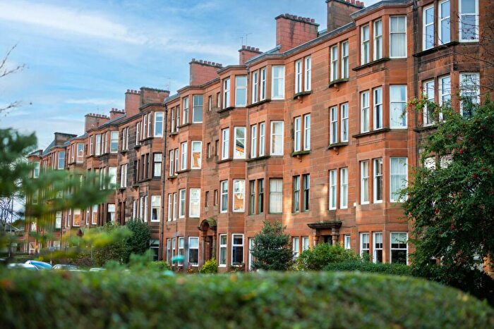 2 Bedroom Flat For Sale In Randolph Road, Broomhill, G11