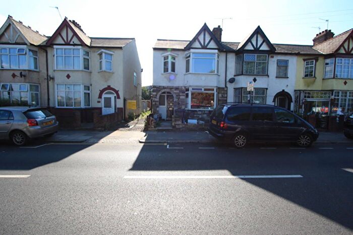 3 Bedroom Terraced House To Rent In Willoughby Lane, London, N17