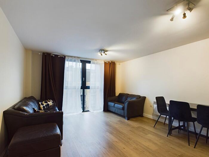 2 Bedroom Flat To Rent In Southside Development, City Centre, Birmingham, B5