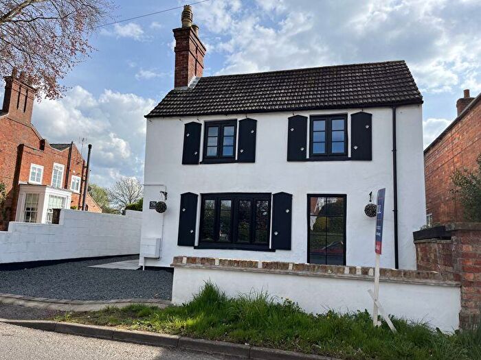 2 Bedroom Cottage For Sale In Main Road, Hundleby, Spilsby, PE23