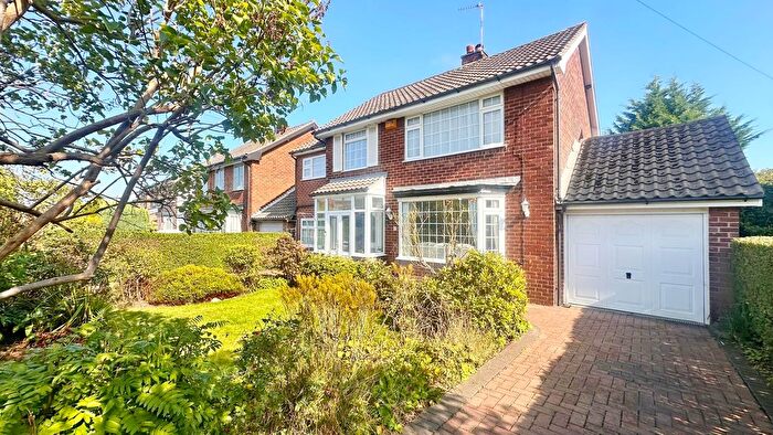 5 Bedroom Detached House For Sale In Clifford Road, Poynton, SK12