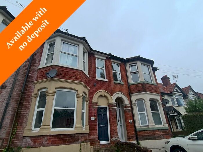 2 Bedroom Apartment To Rent In High Road, Southampton, SO16