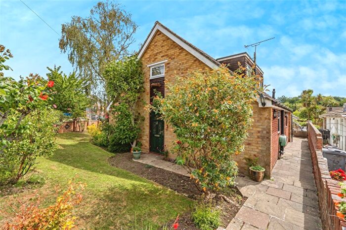 5 Bedroom Bungalow For Sale In Magnolia Way, Waterlooville, Hampshire, PO8