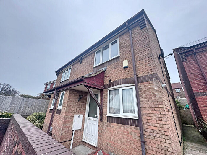 2 Bedroom Semi Detached House For Sale In Langridge Drive, Brighton, BN41