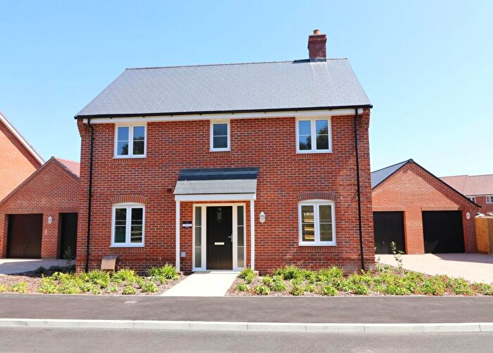 4 Bedroom Detached House For Sale In Netley Grange, Grange Road, SO31