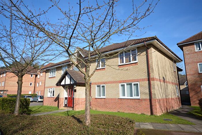 1 Bedroom Apartment To Rent In Woodland Grove, Epping, Essex, CM16
