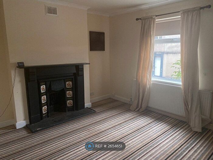 3 Bedroom Semi-Detached House To Rent In Bagshaw Street, Pleasley, Mansfield, NG19