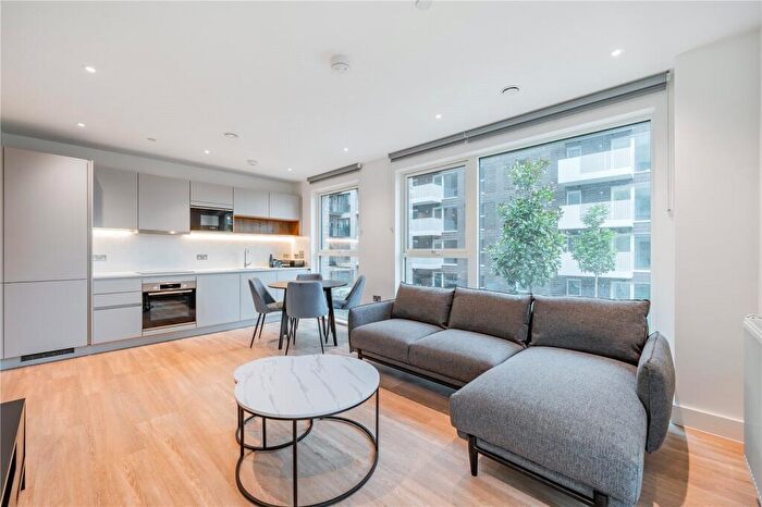 2 Bedroom Apartment To Rent In Henley Cross, London, SE3