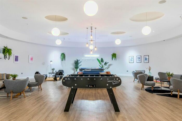 1 Bedroom Flat To Rent In Capella Court, Brighton Road, Purley, CR8