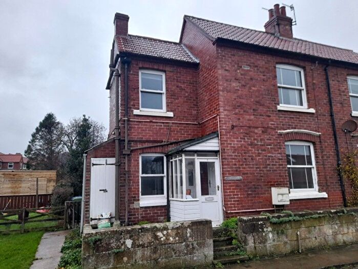 2 Bedroom Semi Detached House For Sale In Middlewood Lane, Fylingthorpe, Whitby, North Yorkshire, YO22
