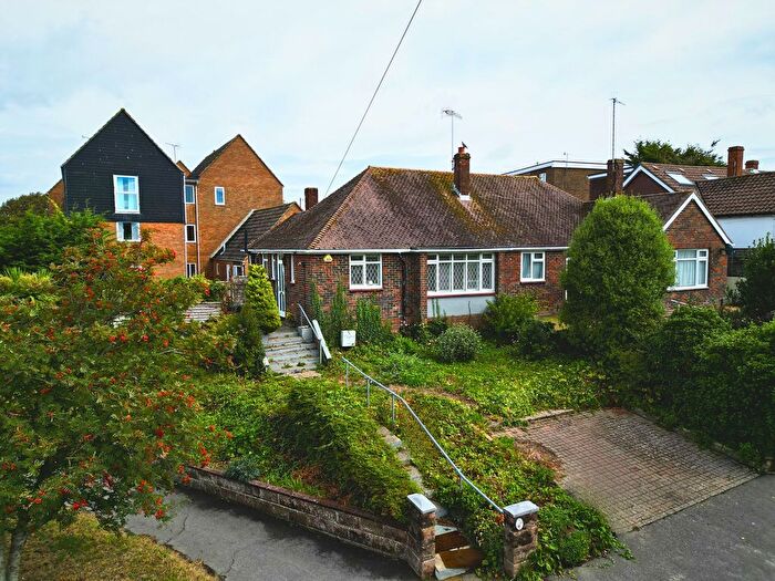 2 Bedroom Bungalow For Sale In Osborne Drive, Sompting, BN15