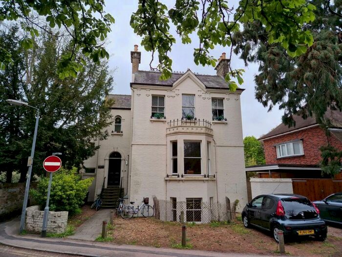 2 Bedroom Flat To Rent In Brookfield, Newnham Walk, Cambridge, CB3
