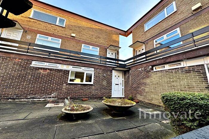2 Bedroom Apartment To Rent In Wolverhampton Road, Oldbury, B68