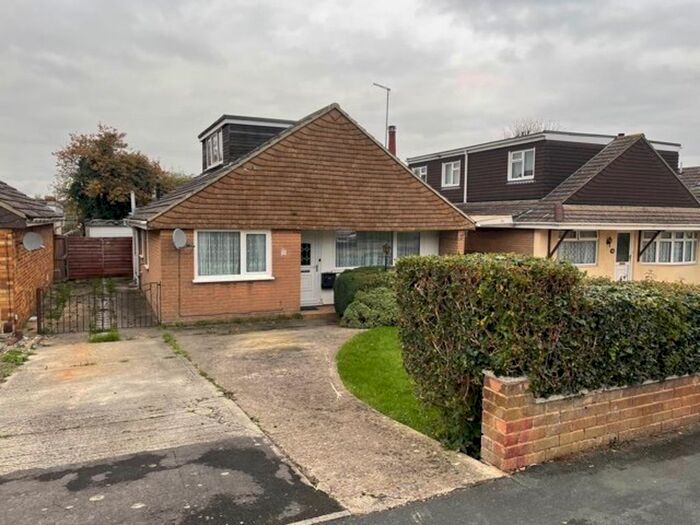 3 Bedroom Property To Rent In Broadway, Swindon SN25