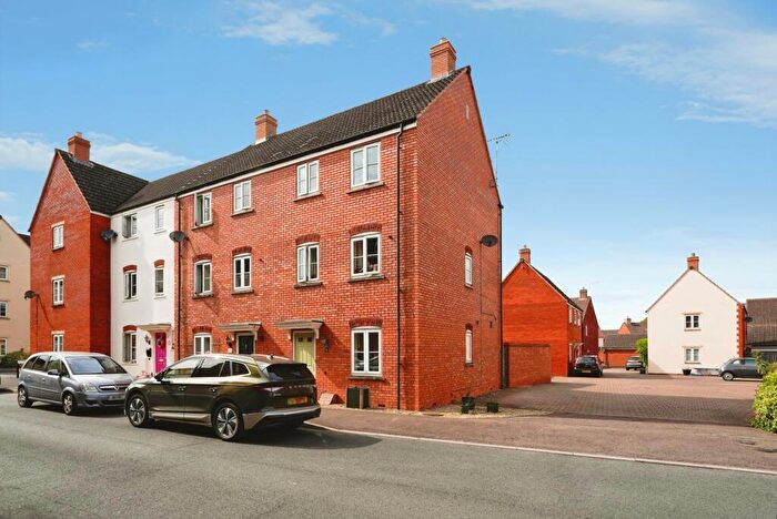 3 Bedroom House For Sale In Hazel Avenue, Tewkesbury, Gloucestershire, GL20