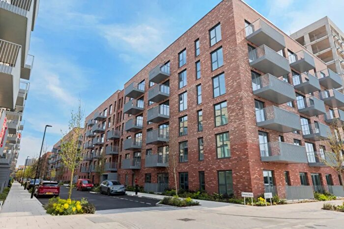 2 Bedroom Flat To Rent In Samara Drive, Southall, UB1
