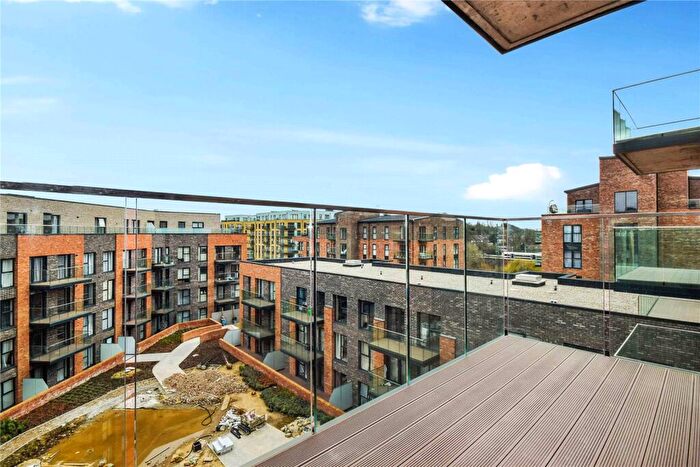 2 Bedroom Flat To Rent In James Smith Court, Dartford, Kent, DA1