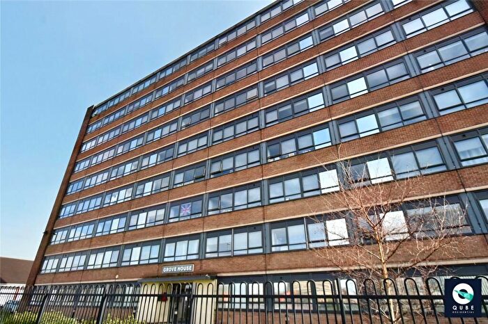 1 Bedroom Flat For Sale In Skerton Road, Old Trafford, Manchester, M16
