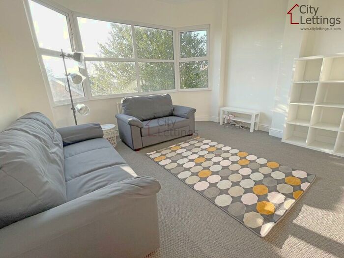 2 Bedroom Flat To Rent In Albert Road, Alexandra Park, Nottingham, NG3