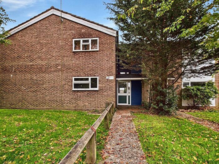 1 Bedroom Flat To Rent In Trefoil Crescent, Crawley, RH11