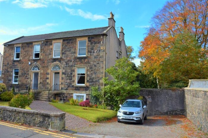 2 Bedroom Flat To Rent In Melville Terrace, Stirling, Stirling, FK8