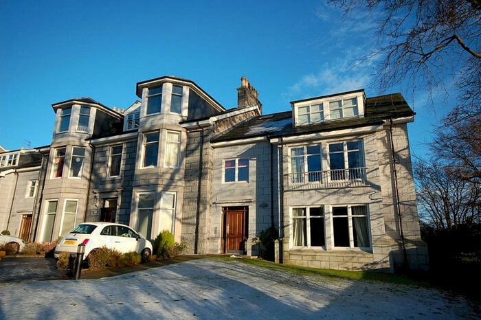 3 Bedroom Flat To Rent In Polmuir Road, Ferryhill, Aberdeen, AB11