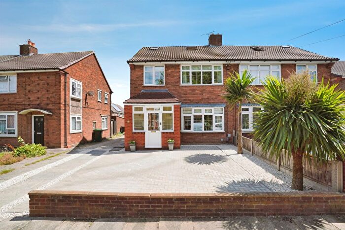 4 Bedroom Semi-detached House For Sale In Norfolk Drive, Wednesbury, WS10