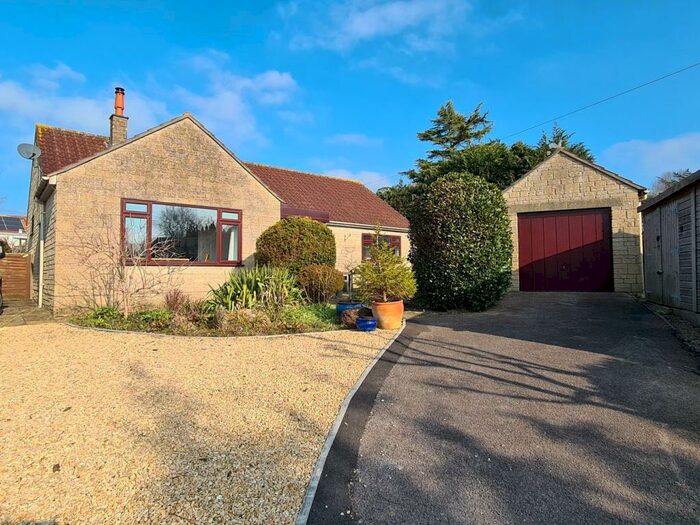 3 Bedroom Detached Bungalow For Sale In Southtown Lane, West Pennard, BA6