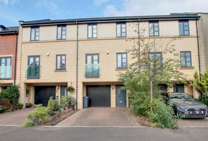 4 Bedroom Terraced House To Rent In Waterside Mews, Trowbridge, BA14