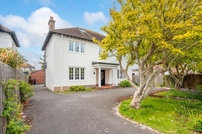 5 Bedroom Detached House For Sale In Victoria Drive, Bognor Regis, PO21