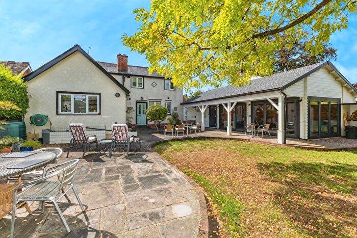 4 Bedroom Detached House For Sale In Danywern Drive, Winnersh, Wokingham, RG41
