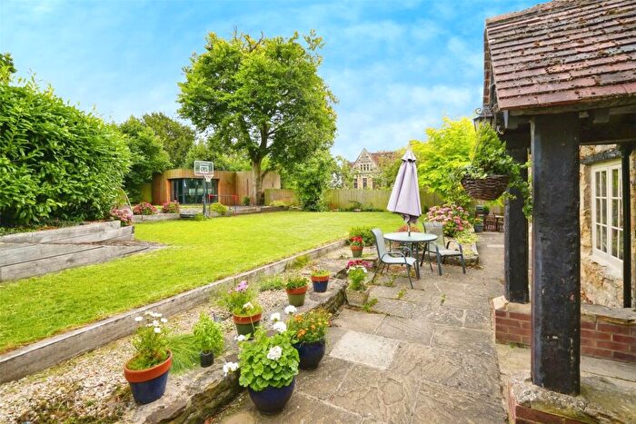 5 Bedroom Detached House To Rent In Church Road, Horspath, Oxford, OX33