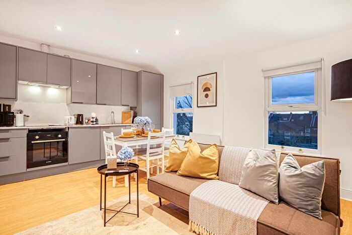 1 Bedroom Property To Rent In Acton Lane, London, NW10