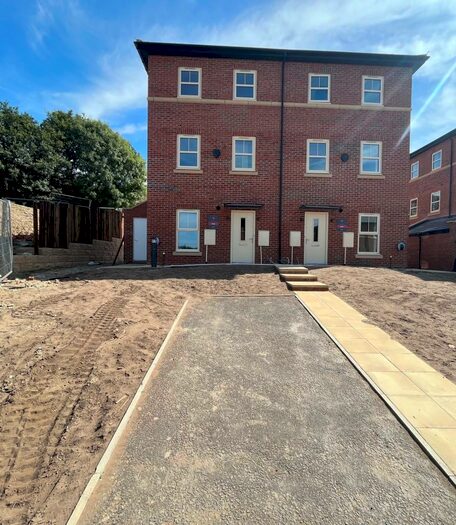 2 Bedroom Semi-Detached House To Rent In Middleham Lane, Leeds, LS14