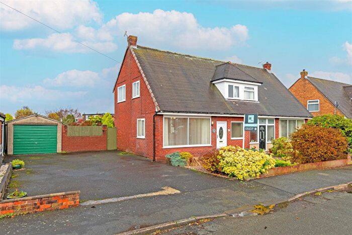 3 Bedroom Semi-Detached House For Sale In Norton Avenue, Penketh, Warrington, WA5