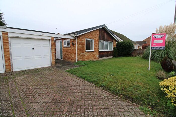 3 Bedroom Detached Bungalow For Sale In Cricket Lane, Bedford, MK41