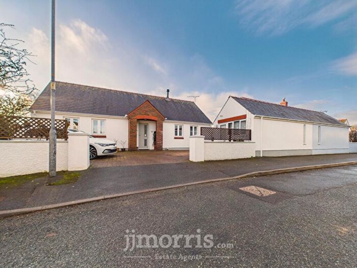 3 Bedroom Detached Bungalow For Sale In Maesgwyn Road, Fishguard, SA65