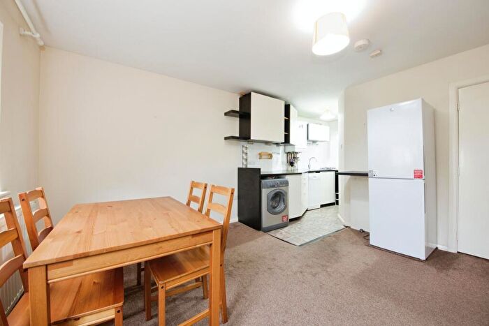 2 Bedroom Apartment To Rent In Cowley Court, West Street, E11