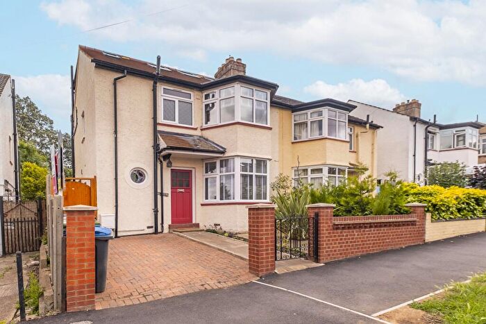 6 Bedroom Semi-Detached House To Rent In Burney Avenue Surbiton, KT5