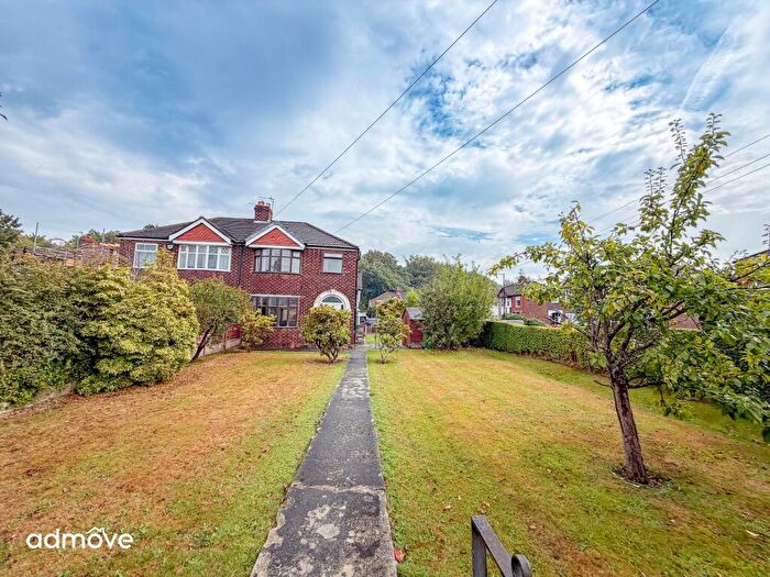 3 Bedroom Semi-Detached House For Sale In Castleton Avenue, Stretford, M32