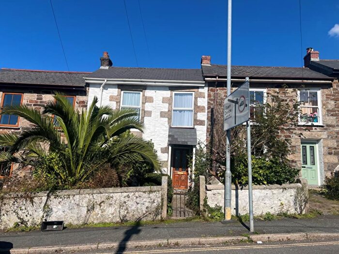 2 Bedroom Property For Sale In Drump Road, Redruth, Cornwall, TR15